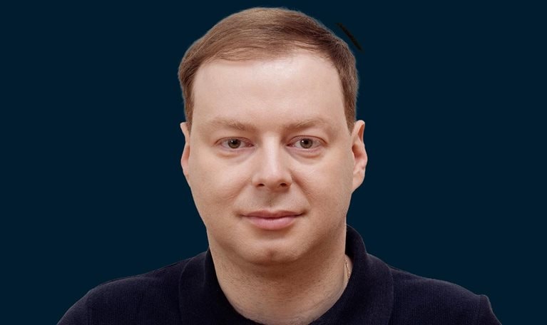 Andrey Khusid headshot