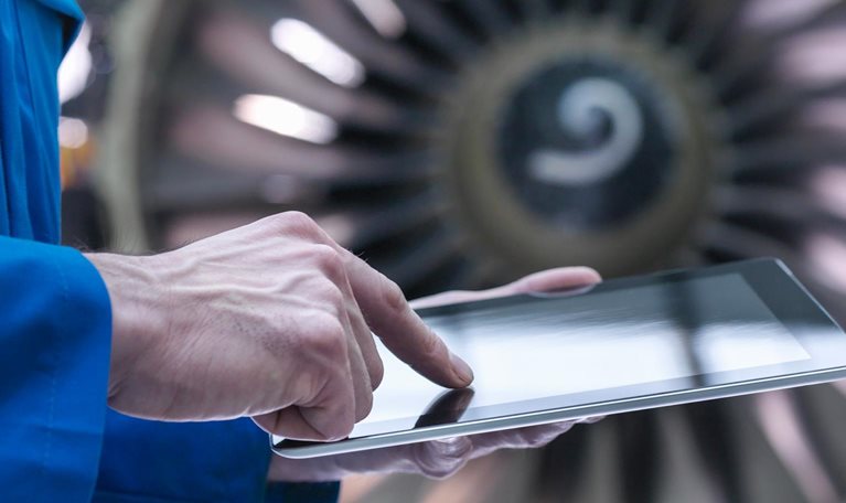 Five keys to digitizing aerospace and defense companies