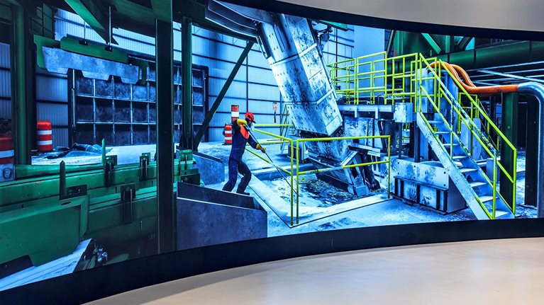 Digital manufacturing hub