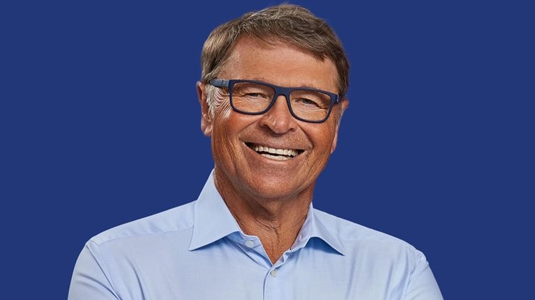 Smiling portrait of David Novak, former Yum! Brands CEO