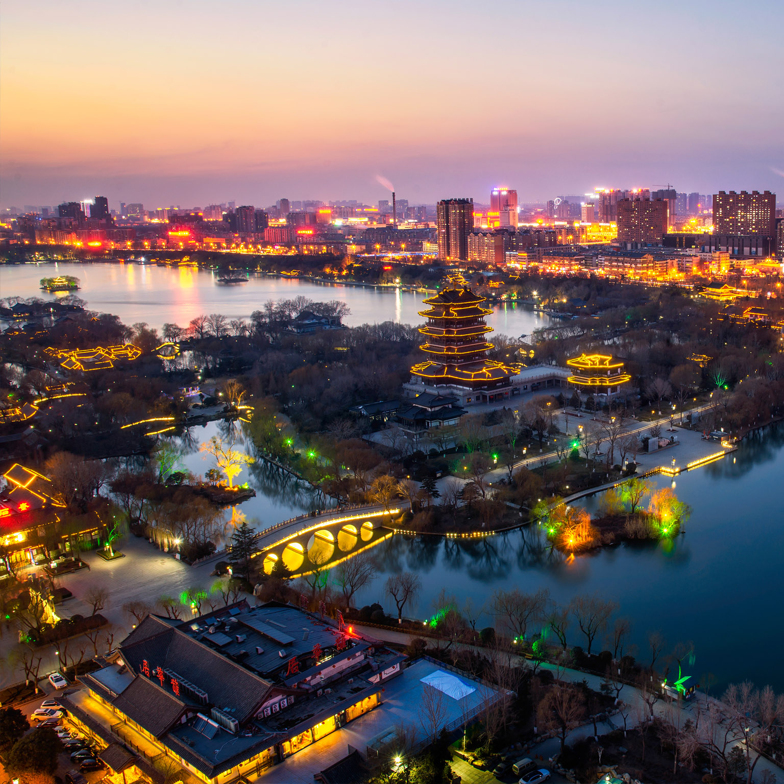 Jinan shandong province. Район: 市南.